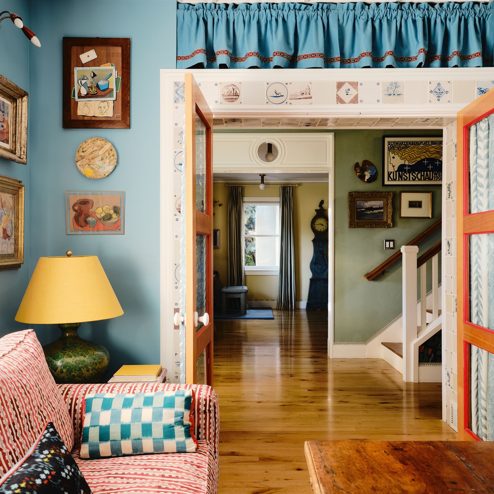 How to decorate for spring