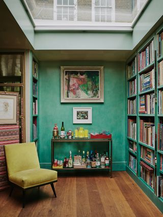 Directly as you come through the front door of Nina Campbell's Chelsea home you are greeted by a beautifully appointed...