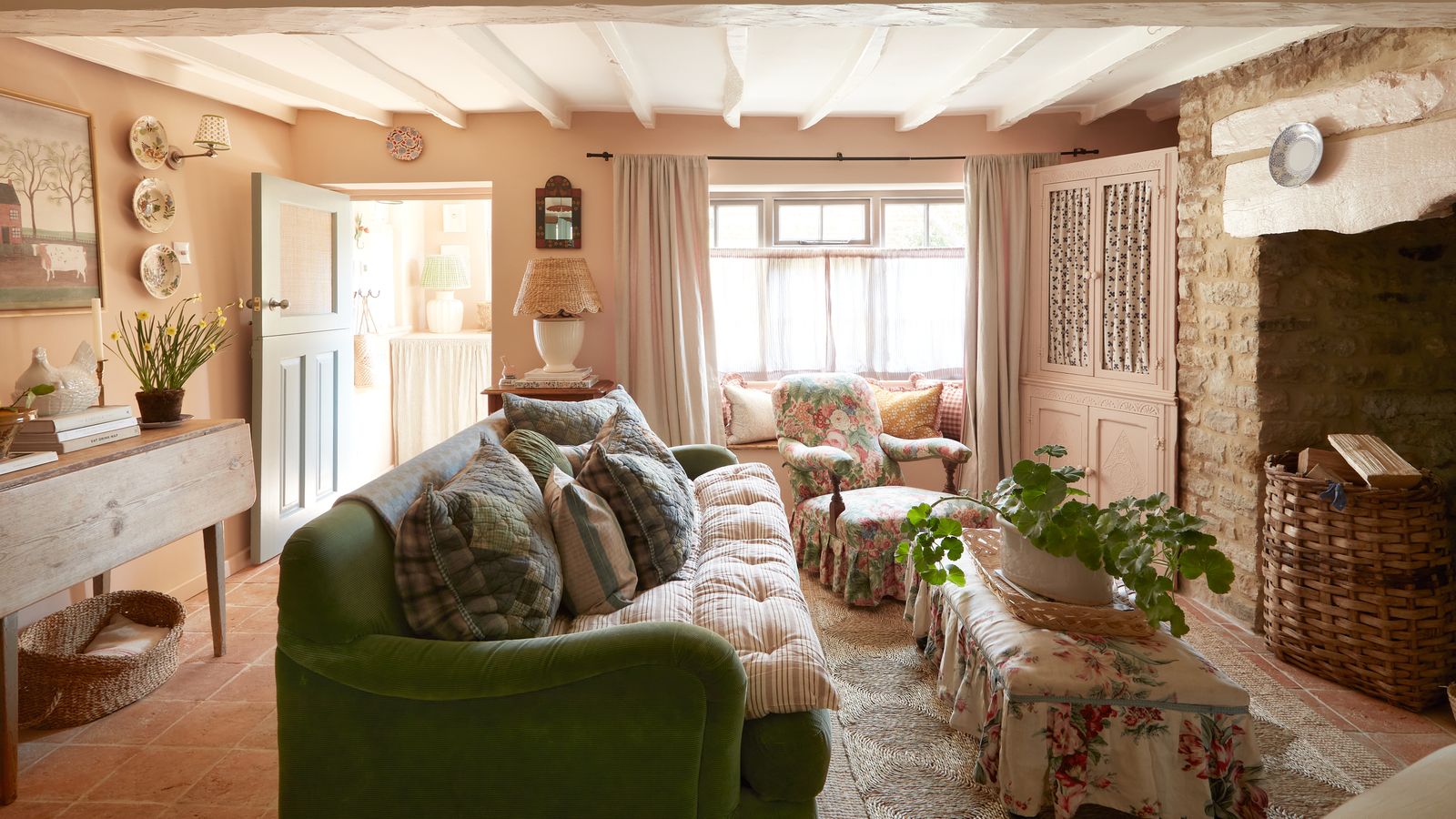 A fun sofa update that will instantly make your sitting room feel more designed